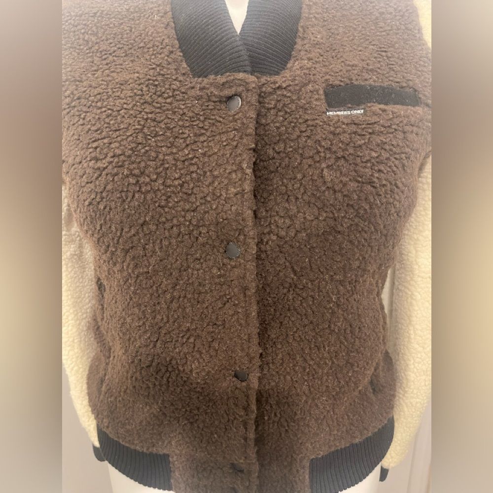 NWT Member’s Only Women’s Sherpa Baseball Jacket Chocolate Ivory Various Sizes - Picture 4 of 10
